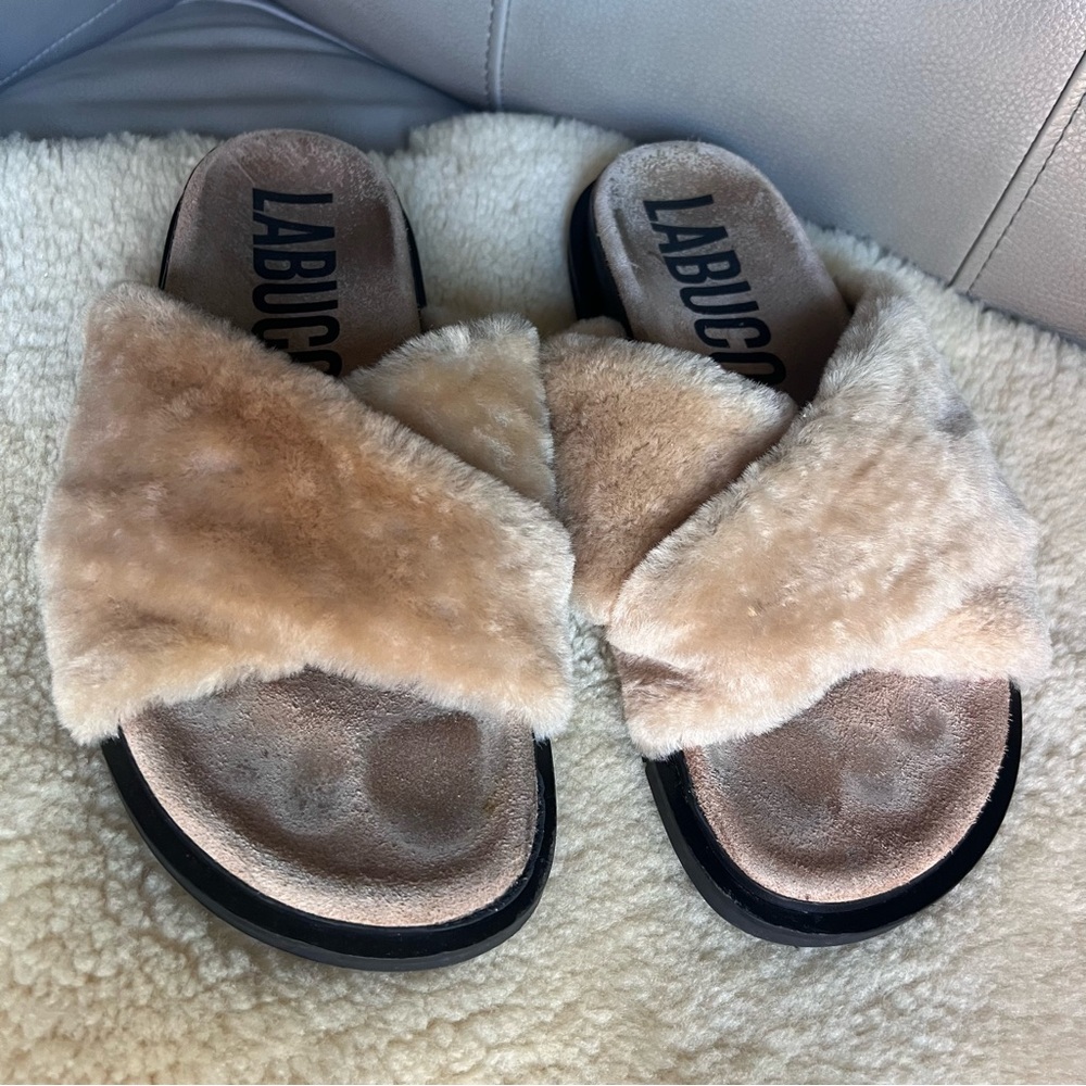 Labucq Mo Genuine Lamb Shearling Leather Slide Sandal Sz 39 US 9 Chunky Italy - Picture 5 of 16